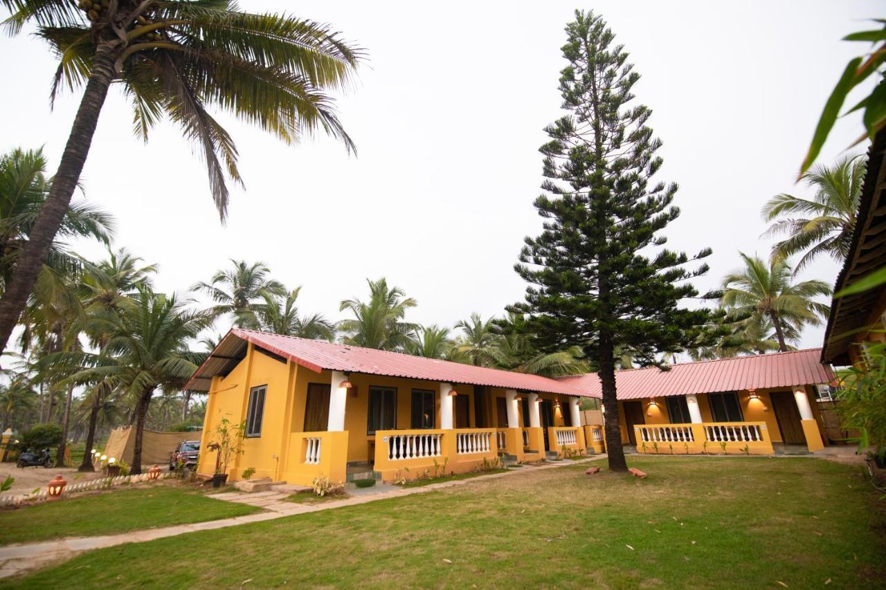 C Roque Beach Resort Colva Exterior photo